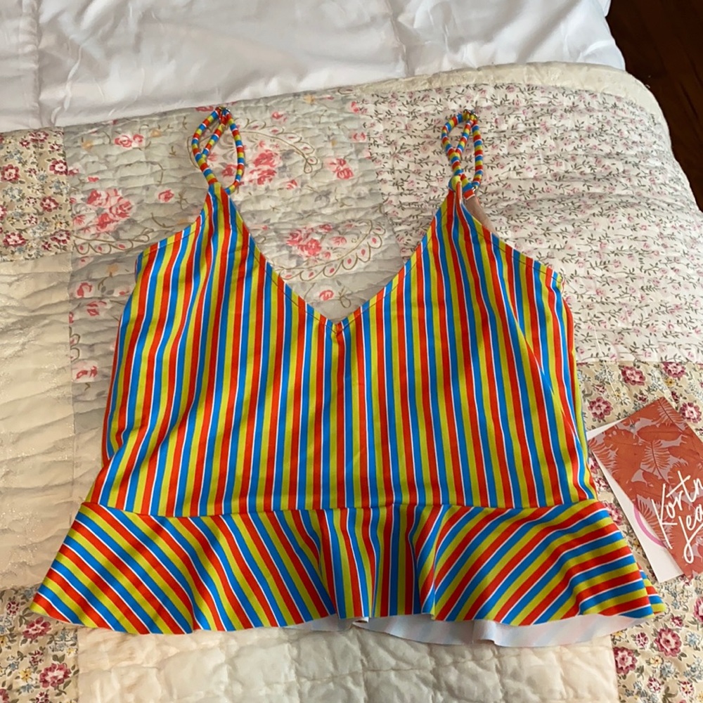 Small kortni jeane scoop back swim top